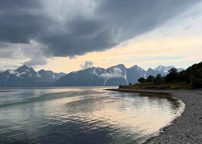 Lyngen Fjord Homes By Havnnes Feriehus Hamnnes